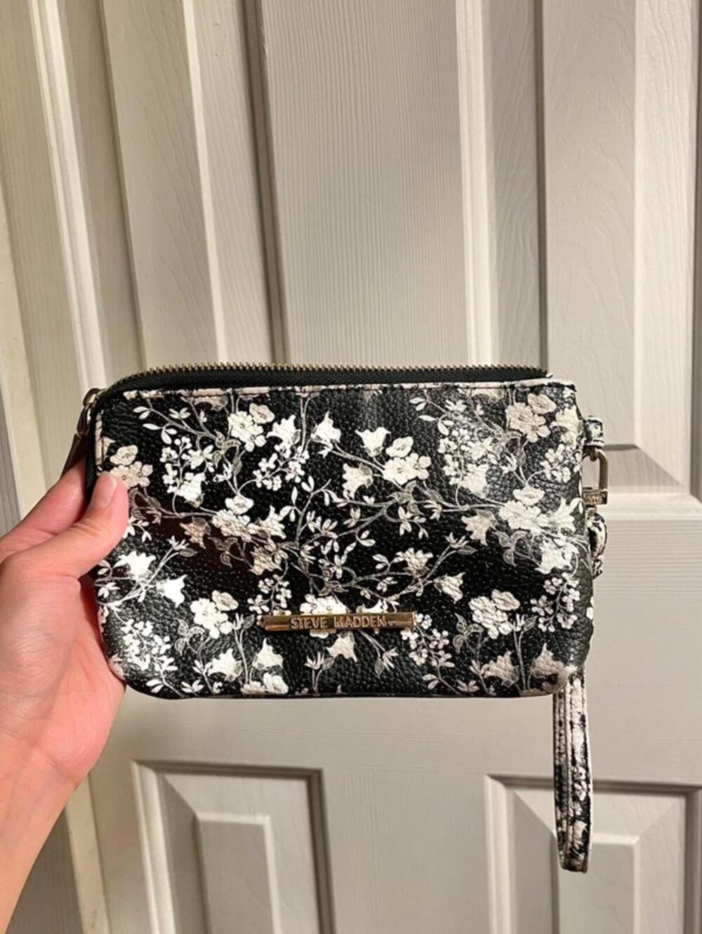 Steve Madden floral leather wristlet